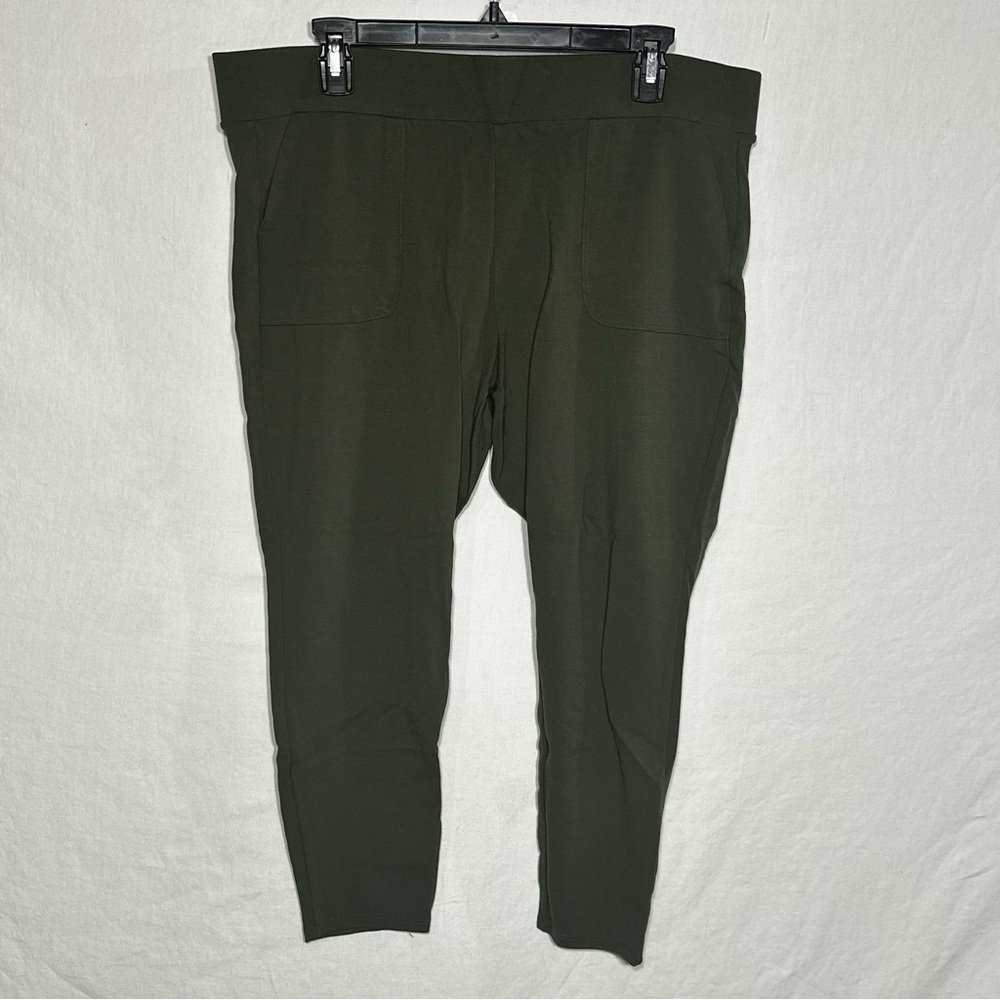 Torrid Women's 1 Forest Green Pull-on Cropped Pocket Lightweight High-rise Pants